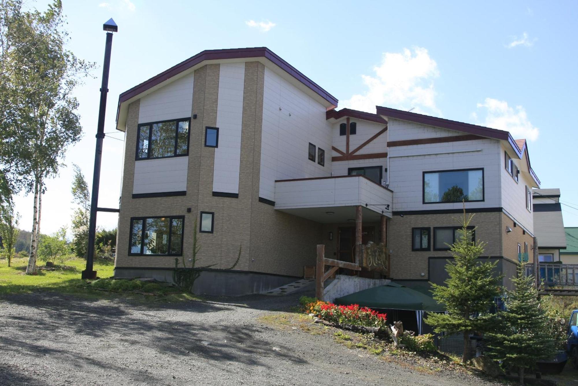 Pension Ashitaya Villa Furano Exterior photo